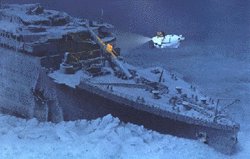 Alvin aproaching the sunken Titanic